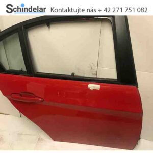BMW 3 E90 dveře zadní pravé, včetně lišt a kliky