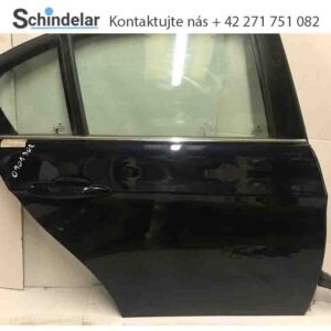 BMW 3 E90 dveře zadní pravé,včetně lišt a kliky