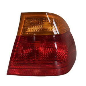 Original BMW 3 E46 Boční panel zadního světla vpravo  8364922