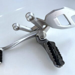 Orginal BMW K49 S 1000 XR Stupačky motocyklu vlevo  8553835