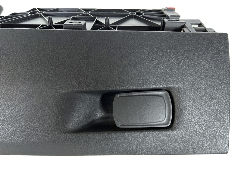Originál BMW 2 F46 Přihrádka v palubní desce 9318641 - Obrázek 4