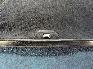 Originál BMW 5 G31 Tvarovaná rohož do zavazadlového prostoru 2414225 - Obrázek 4