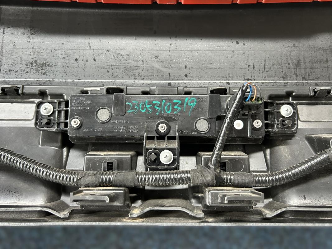 Originál MINI Aceman J05 Zadní nárazník komplet 5B68C43 + 5B519F8 + 5A95BD6 + 5B68C10 + 5A95DE7 + 5B4FDF5 smlhovkou 5A57565 - Obrázek 9
